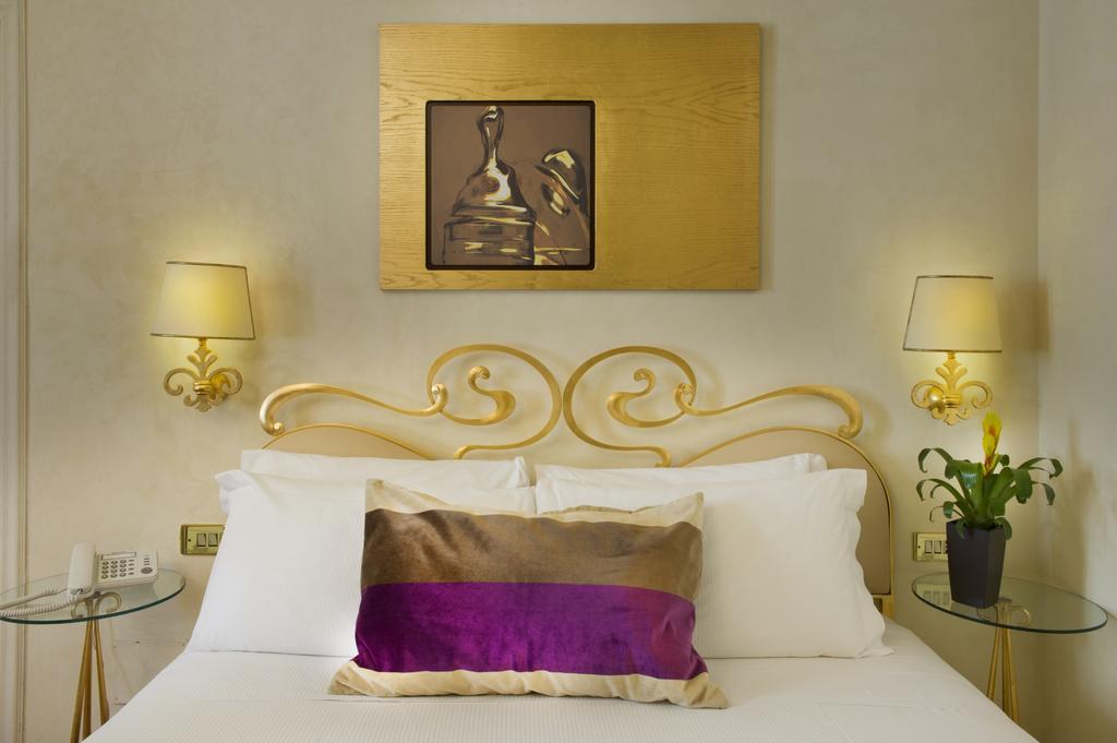 Guest house Residenza Frattina Rome